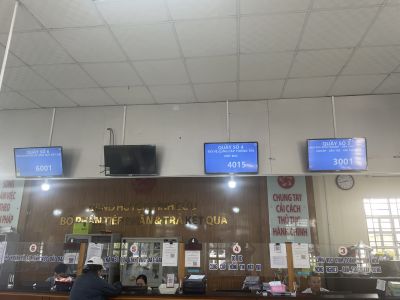 VNC hoàn thiện nâng cấp hệ thống xếp hàng tự động, Kiosk lấy số thứ tự cho 14 quầy thuộc bộ phận một cửa UBND tx Vĩnh An, H Vĩnh Cửu, T Đồng Nai